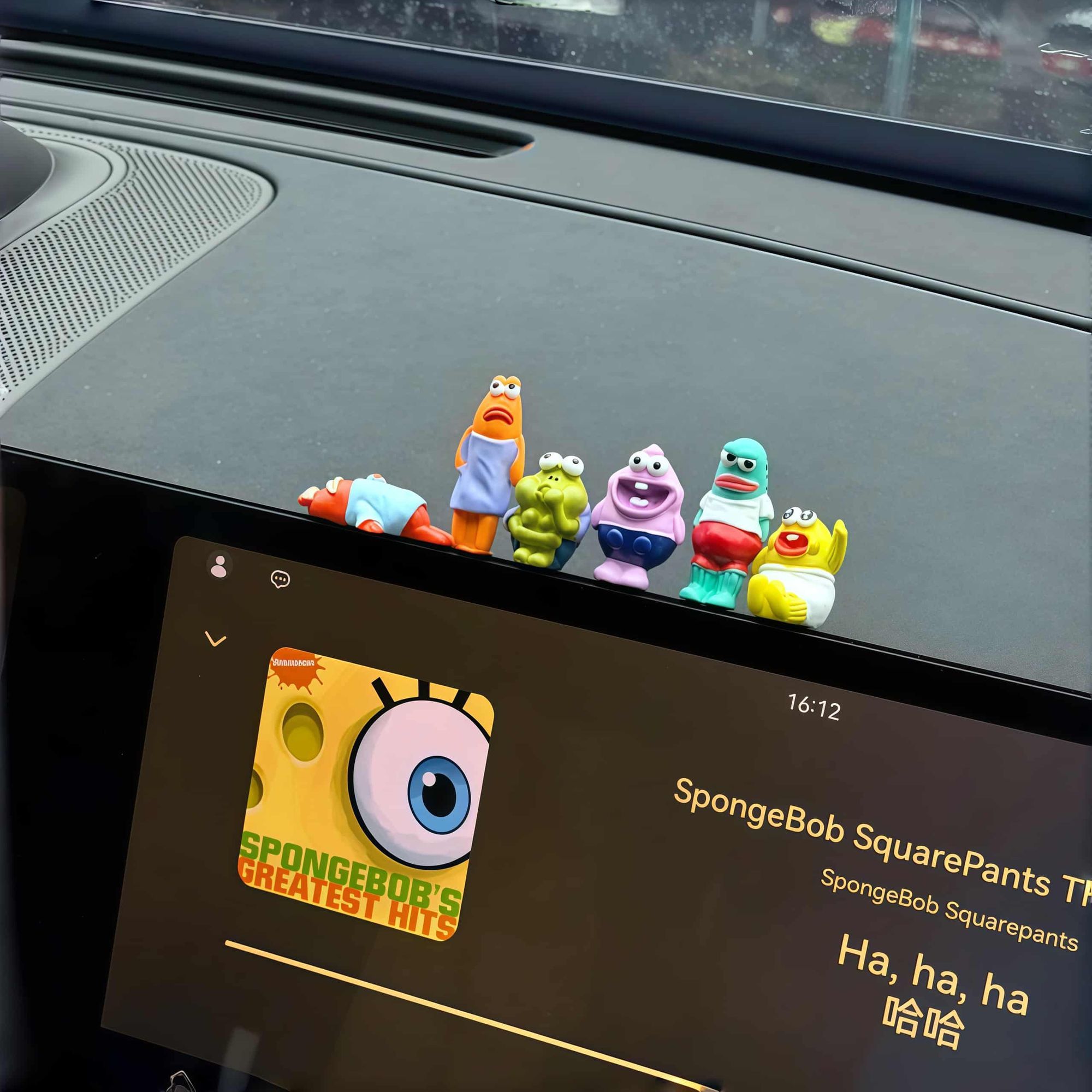 Car Accessories Girly - 스폰지밥 피규어 장식품 귀여운 비키니 바텀